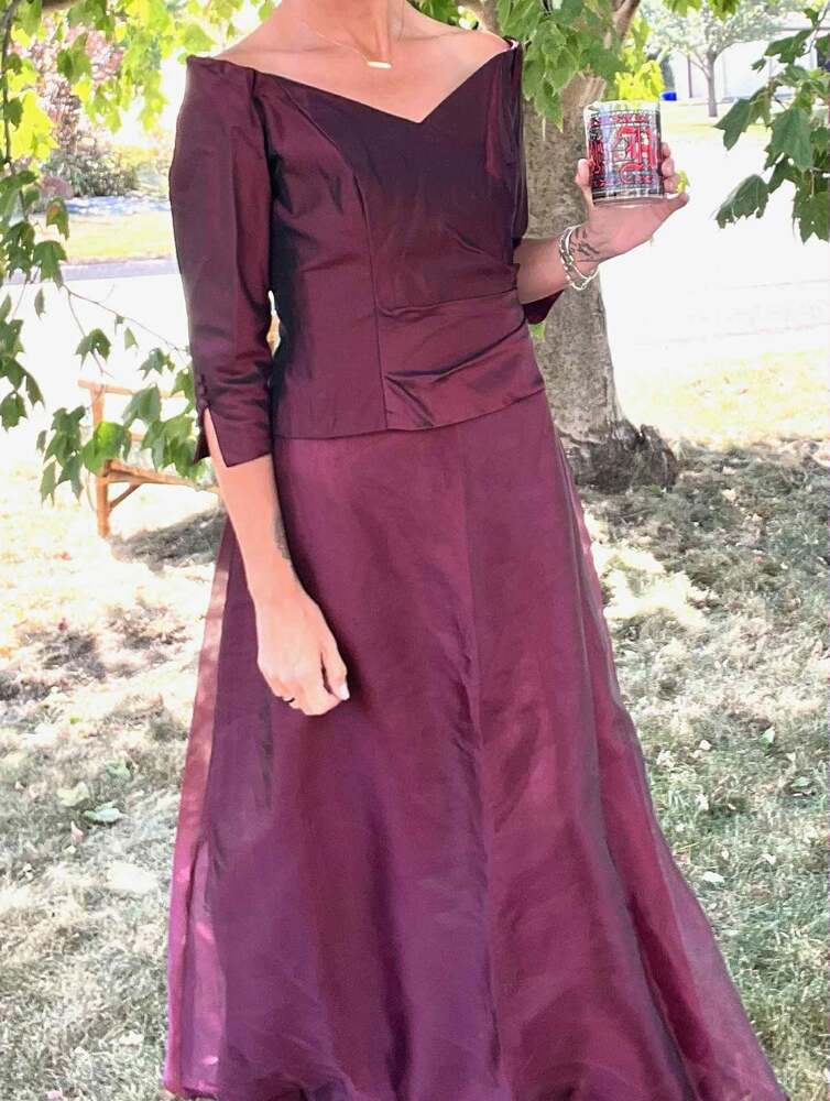 Classy Bill Levkoff Burgundy 2 Piece Bustier & Long Skirt. Sz 9/10.